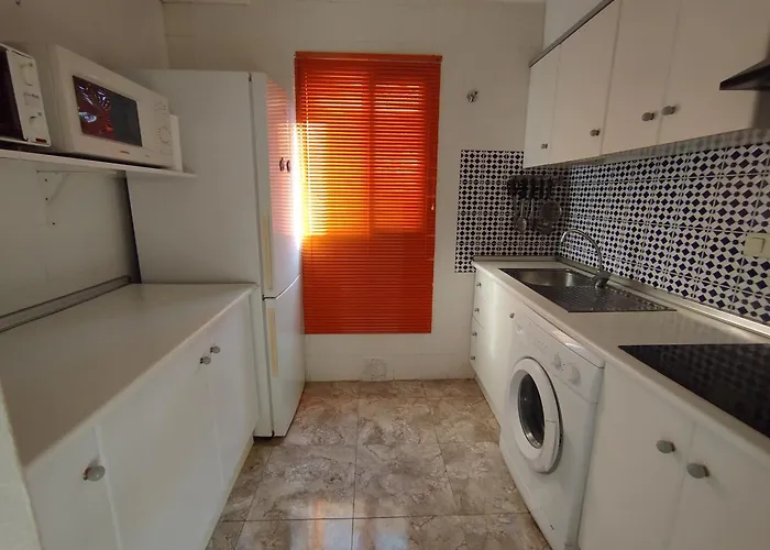 Con Piscina Y Terraza Appartamento