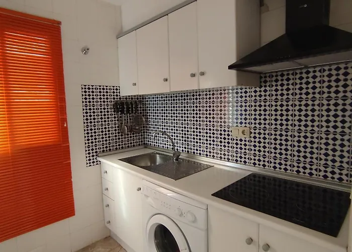 Con Piscina Y Terraza Appartamento