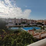 Con Piscina Y Terraza * 托雷维耶哈